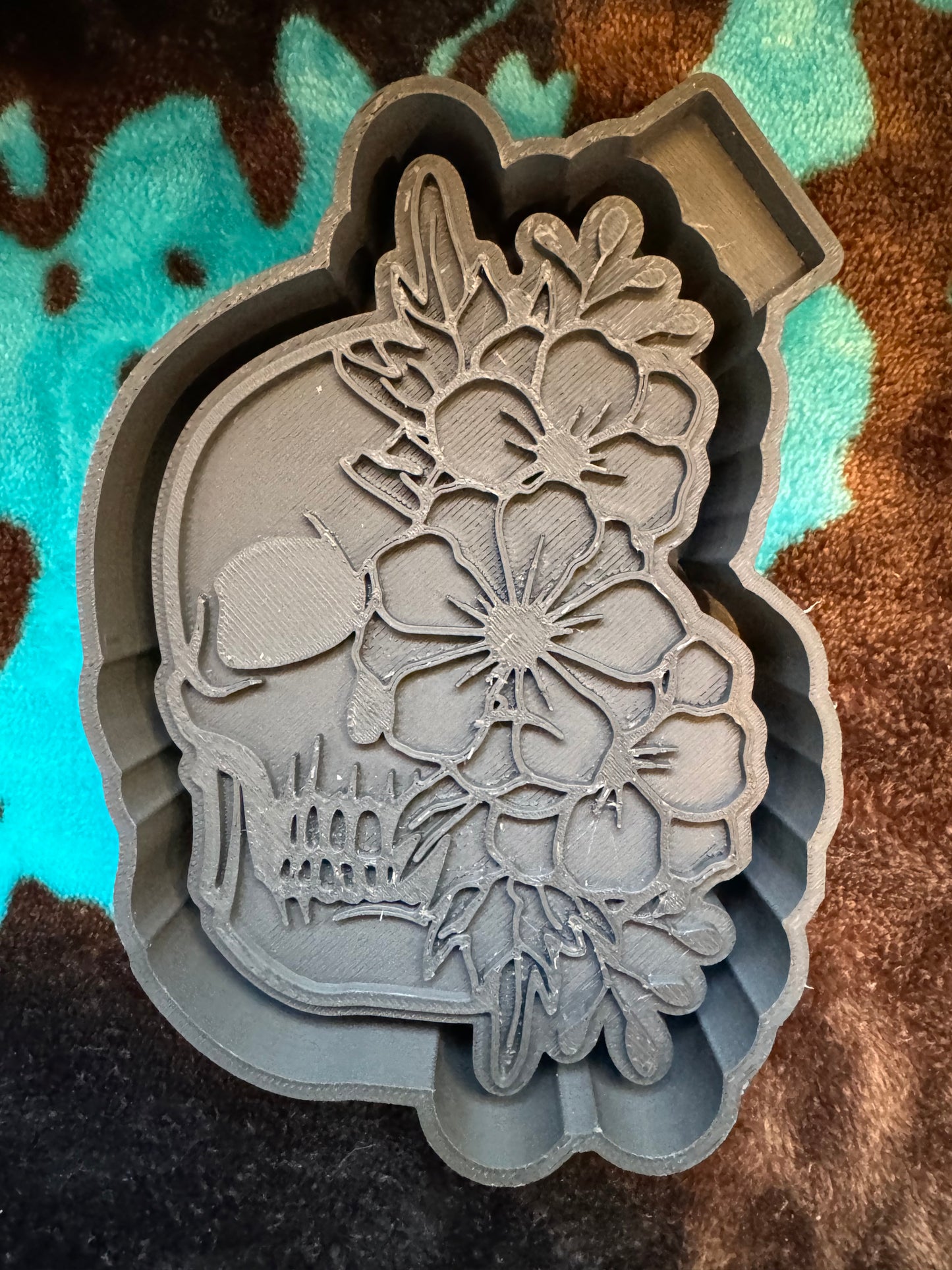 Punchy Mold Skeleton Flower Face