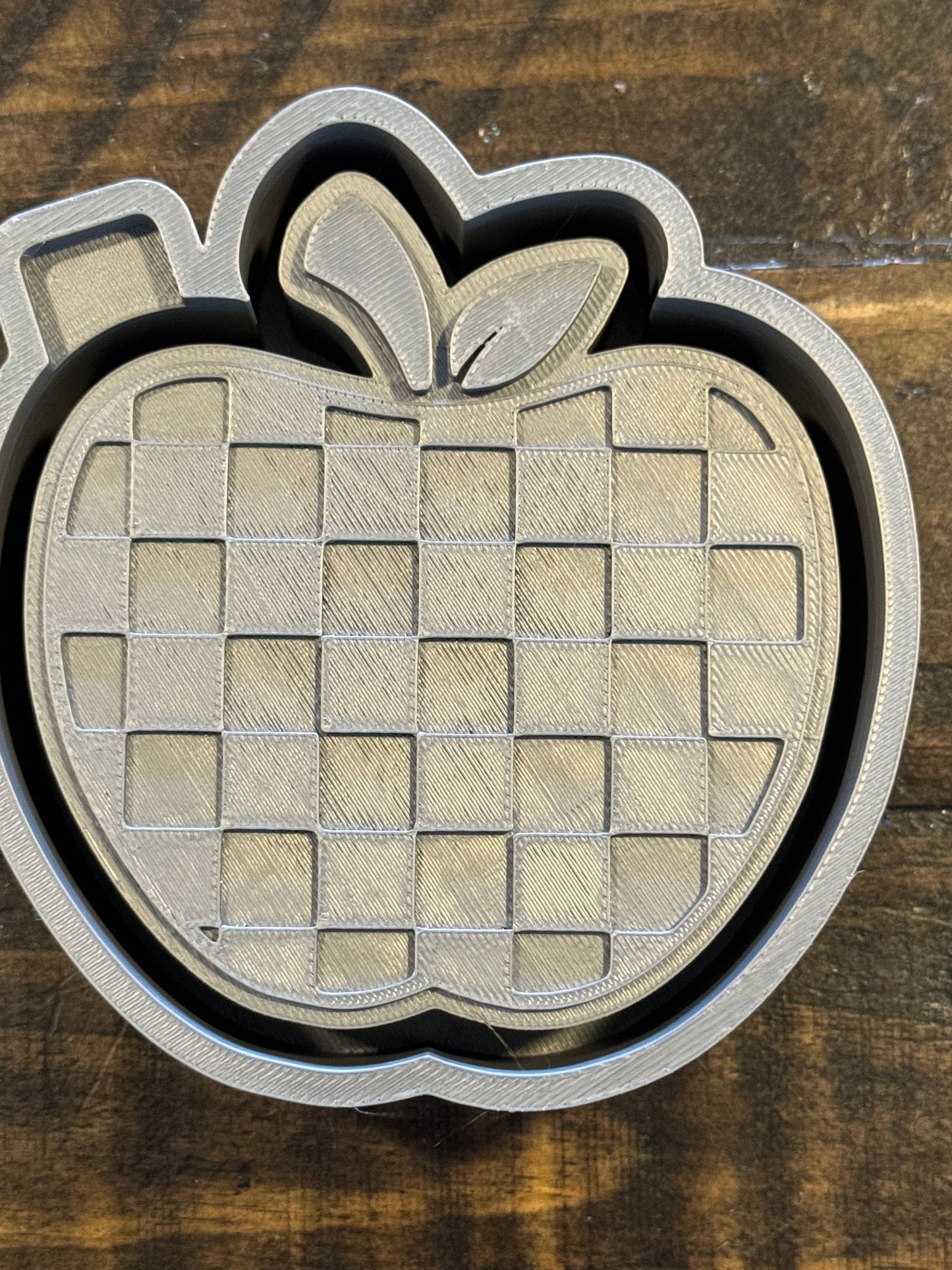 3 NEW Mold Checkered Apple